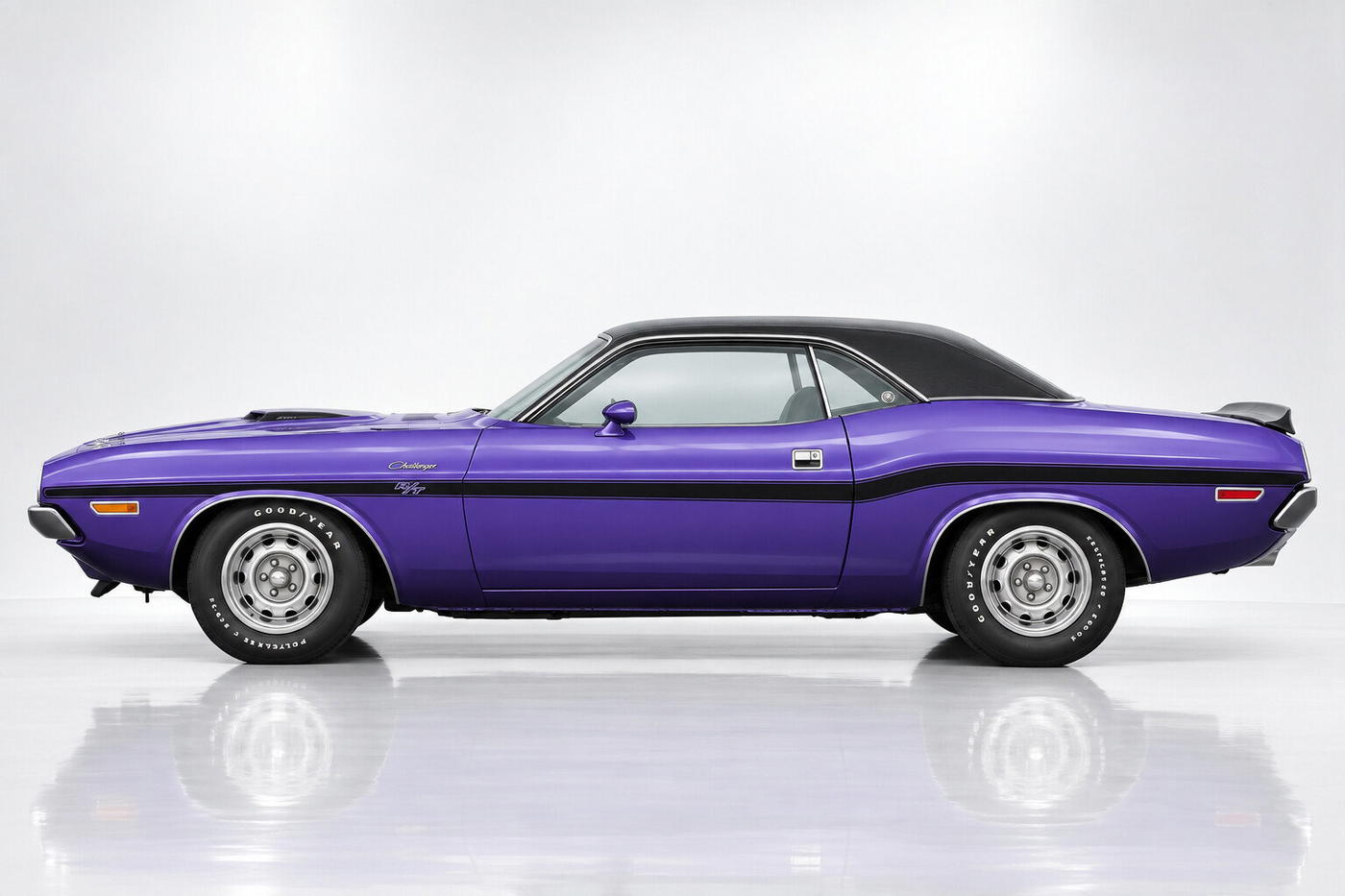 1970 Dodge Challenger R/T 426 Hemi 4-Speed
