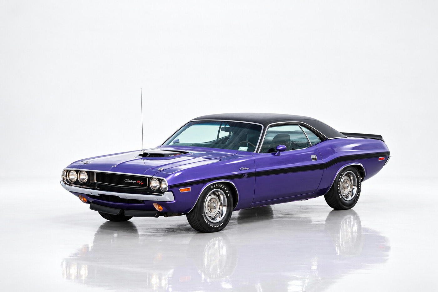 1970 Dodge Challenger R/T 426 Hemi 4-Speed