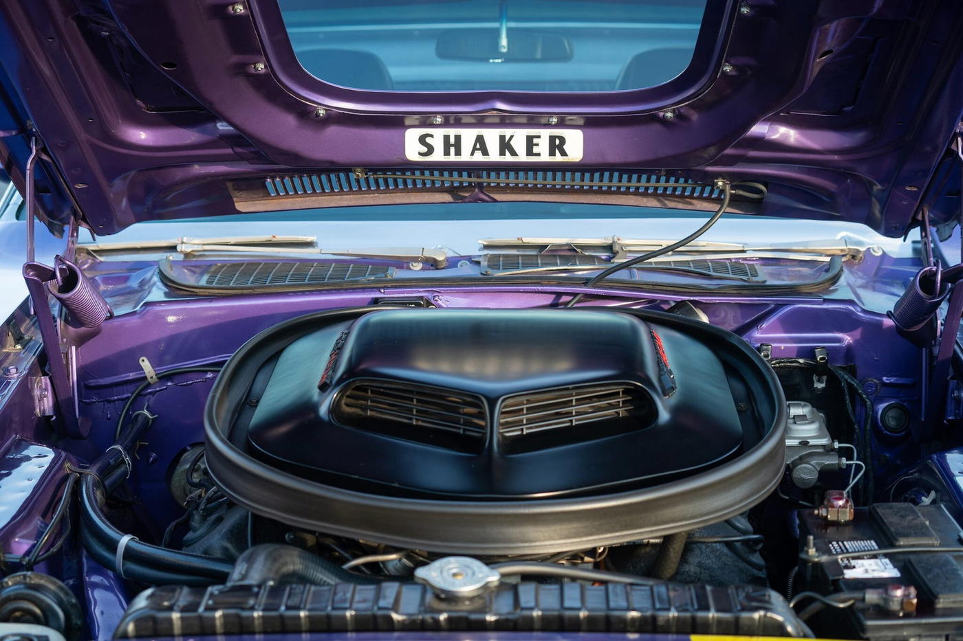 1970 Dodge Challenger R/T 426 Hemi 4-Speed