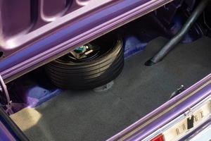1970 Dodge Challenger R/T 426 Hemi 4-Speed