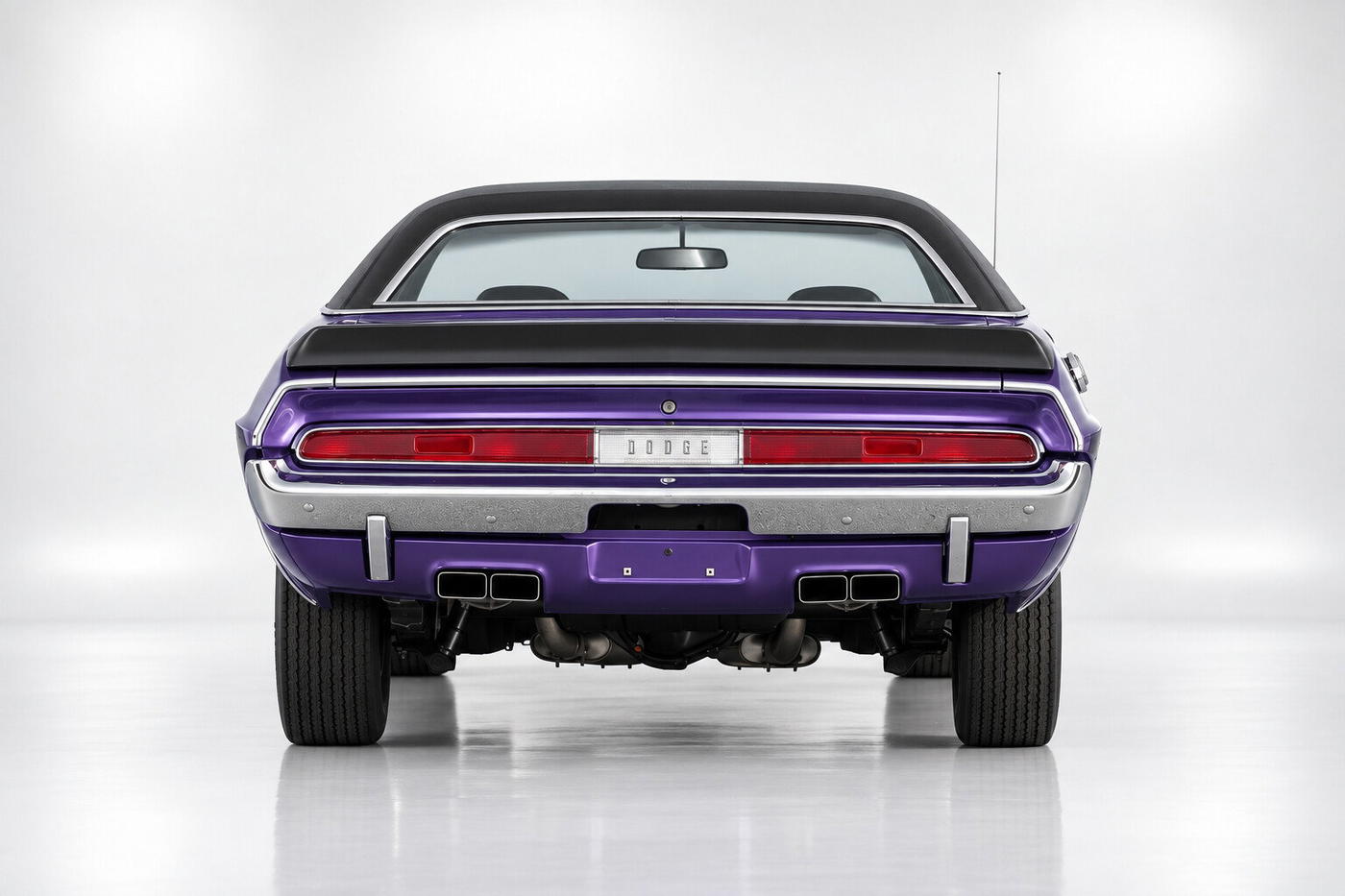 1970 Dodge Challenger R/T 426 Hemi 4-Speed