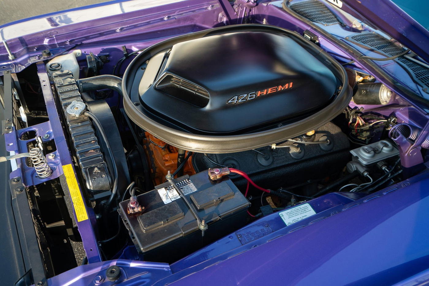 1970 Dodge Challenger R/T 426 Hemi 4-Speed