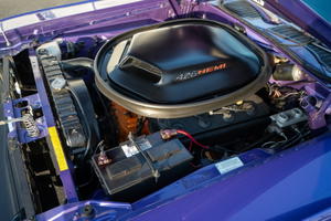 1970 Dodge Challenger R/T 426 Hemi 4-Speed