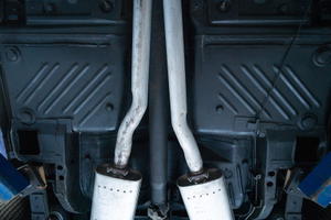 1970 Dodge Challenger R/T 426 Hemi 4-Speed