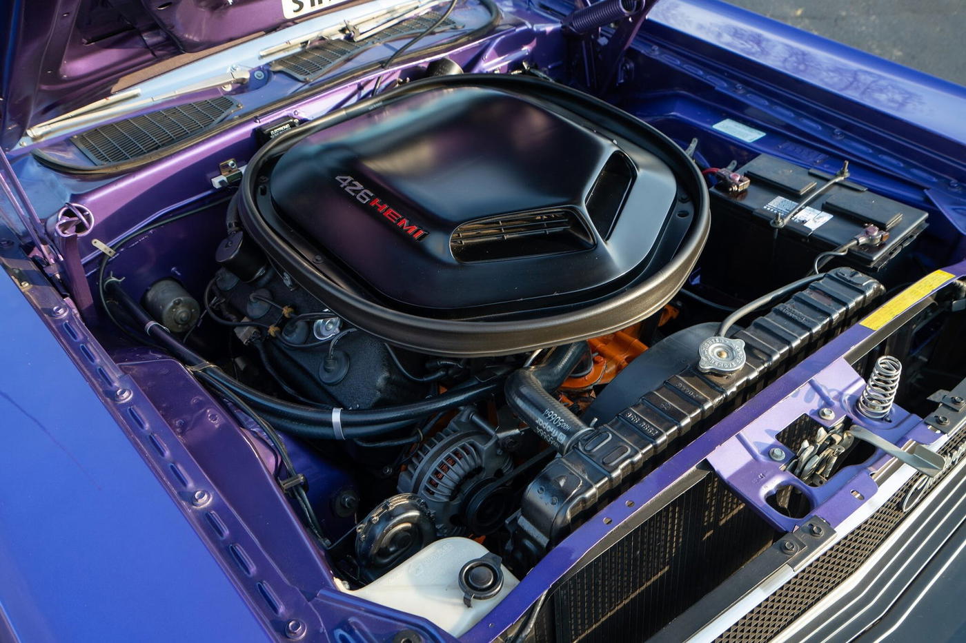 1970 Dodge Challenger R/T 426 Hemi 4-Speed