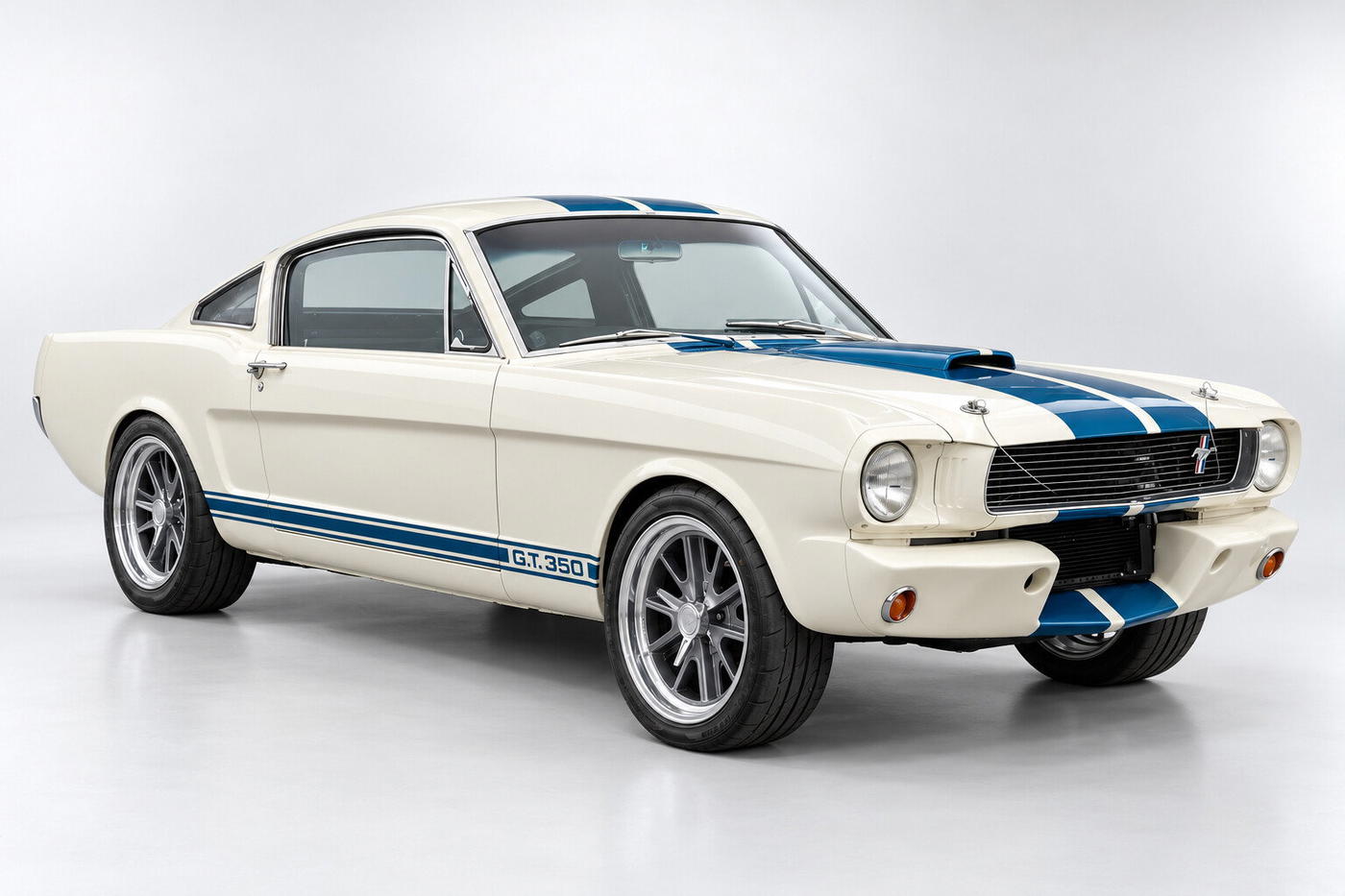 1966 Ford Mustang Fastback GT350-Style