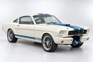 1966 Ford Mustang Fastback GT350-Style
