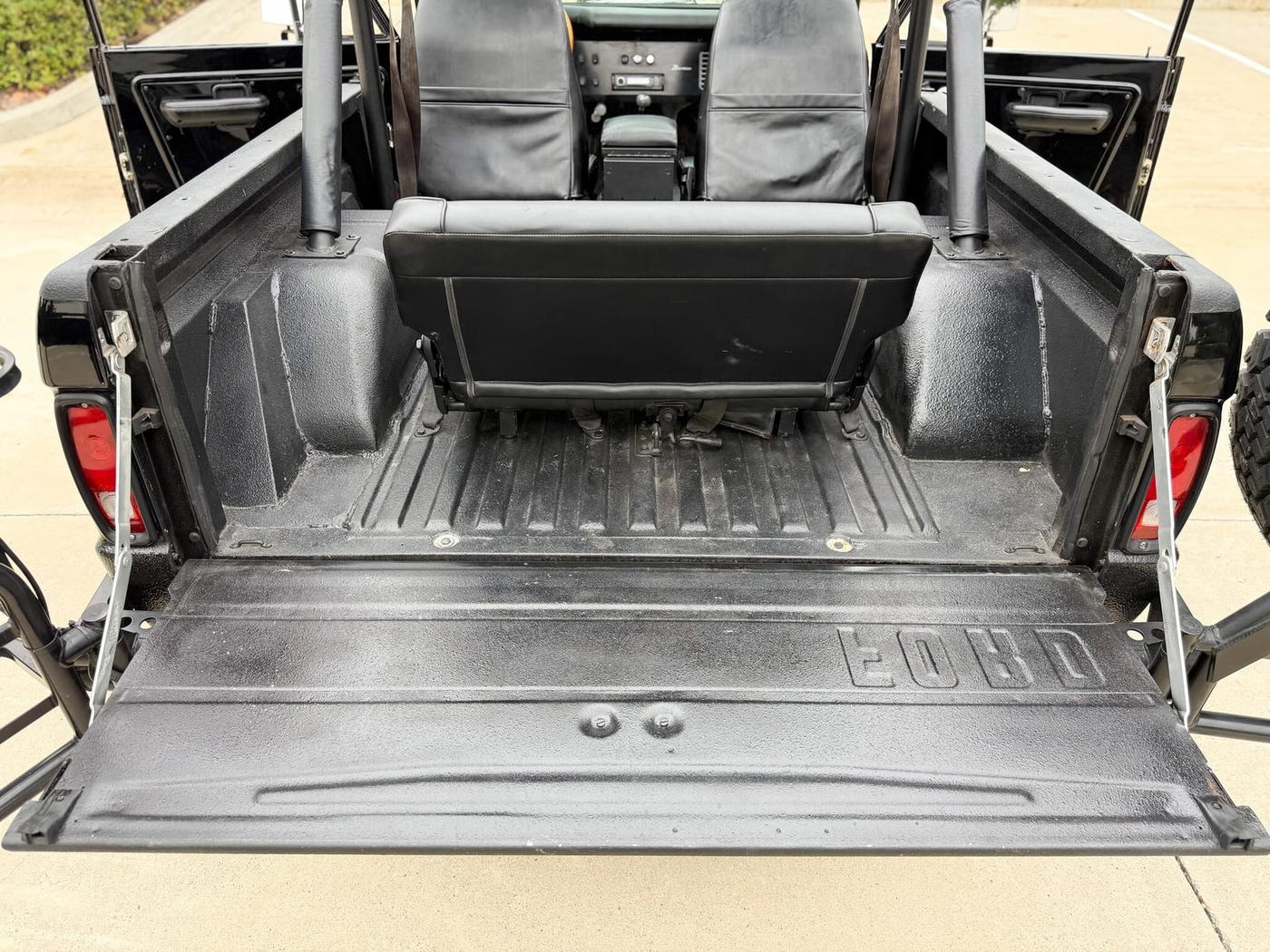 1976 Ford Bronco 302