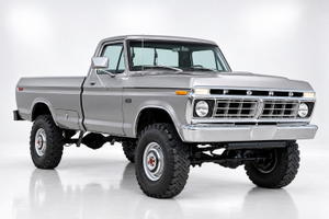 1976 Ford F-250 Custom Highboy 4×4 4-Speed