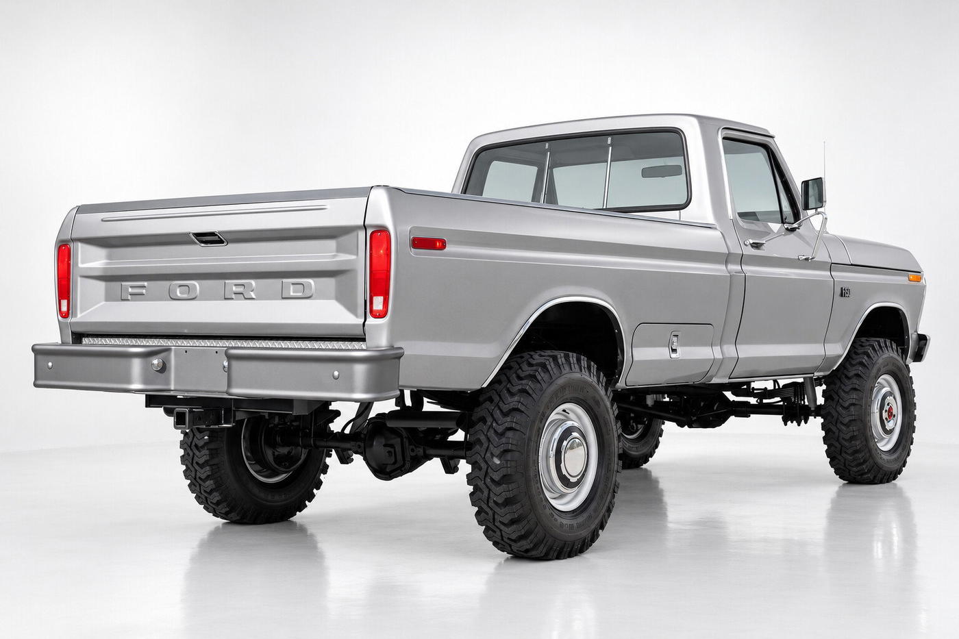 1976 Ford F-250 Custom Highboy 4×4 4-Speed