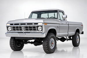 1976 Ford F-250 Custom Highboy 4×4 4-Speed
