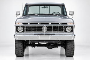 1976 Ford F-250 Custom Highboy 4×4 4-Speed