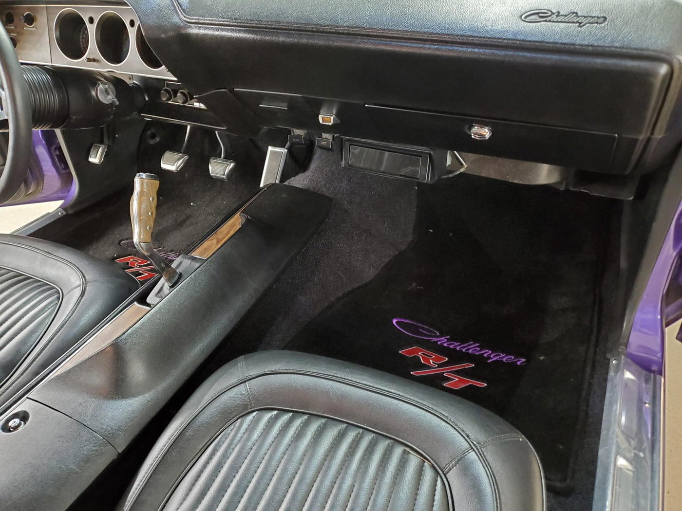 1970 Dodge Challenger R/T SE 440 4-Speed