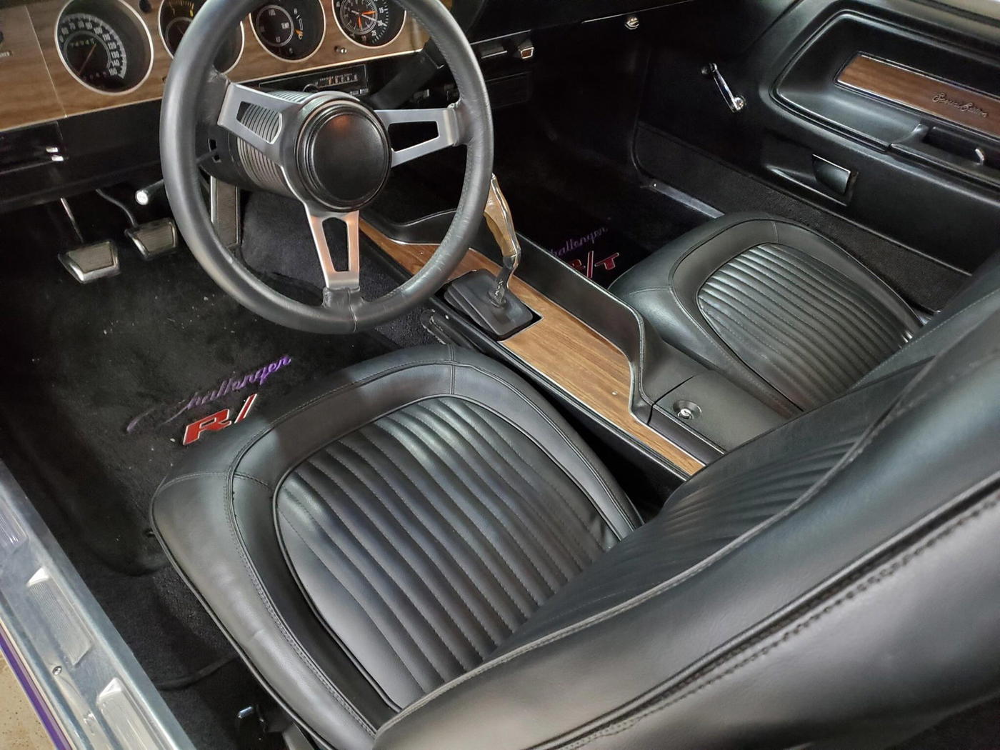 1970 Dodge Challenger R/T SE 440 4-Speed